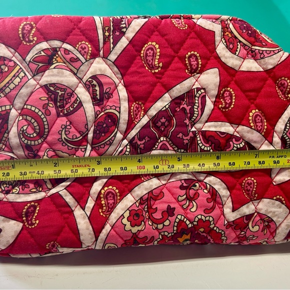 Vera Bradley Large Cosmetic Bag.  “ROSY POSIES”.    Retired Pattern. - Picture 6 of 7
